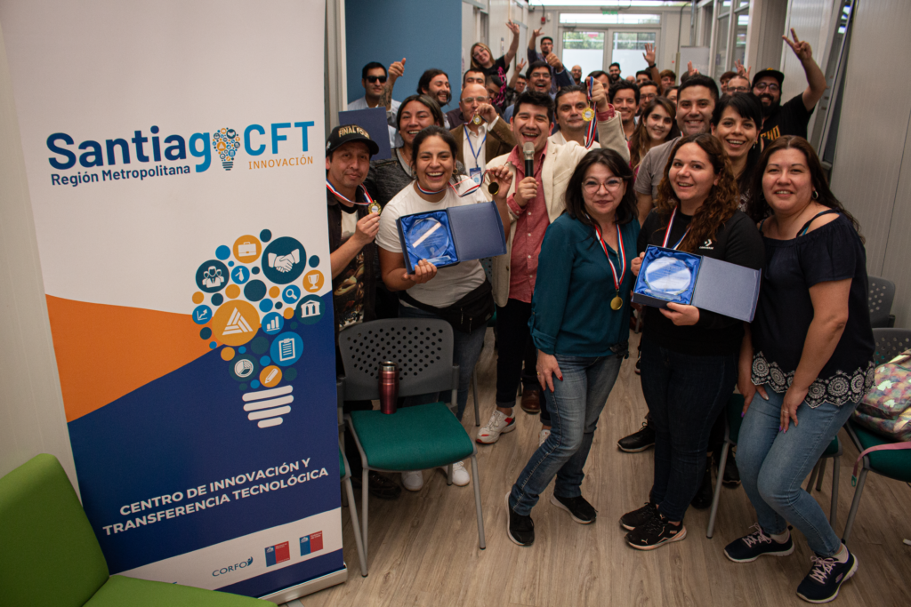 <strong>CFT RM realiza exitoso Torneo de Emprendimiento en el que alumnos presentaron innovadores proyectos</strong>