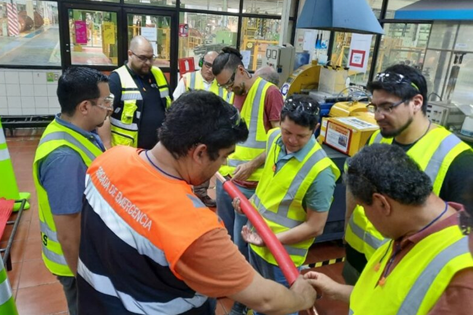 <strong>Alumnos IV semestre de la carrera de Técnico en Electricidad Industrial realizan visita técnica a Madeco By Nexans</strong>