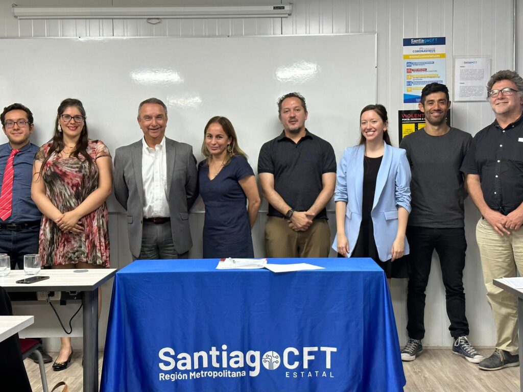<strong>CFT firma convenio de colaboración con el Centro de Modelamiento Matemático de la Universidad de Chile</strong>