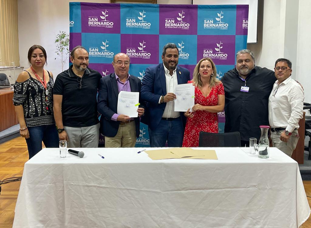 <strong>CFT de la Región Metropolitana firma convenio de colaboración con San Bernardo</strong>
